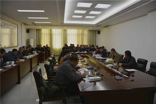 我校党委中心组（扩大）集中学习《习近平谈治国理政》第二卷