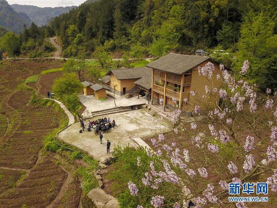 (新华全媒头条·图文互动)(8)勇立潮头御风行——以习近平同志为核心的党中央2019年治国理政评述