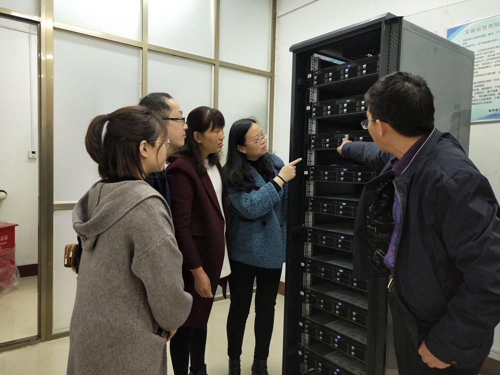 我部计算机教研室、计算机实验中心与物理教研室联合召开安全工作会议