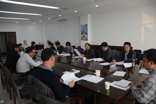 菏泽医专召开党委中心组理论学习扩大会议