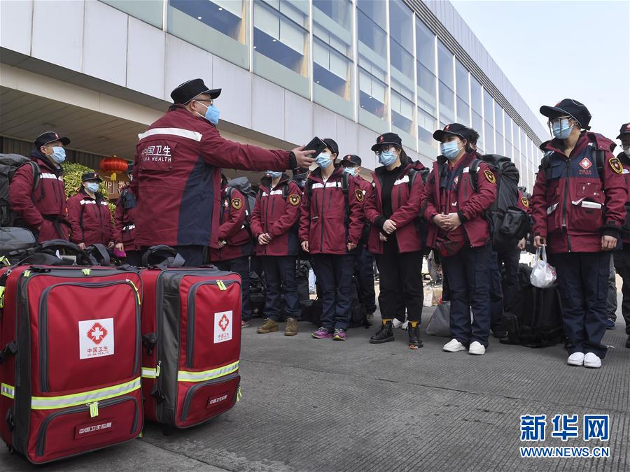 (新华全媒头条·图文互动)(8)万众一心迎挑战 众志成城战疫情——全国总动员打响疫情防控阻击战纪实