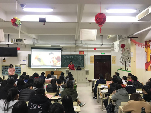 2017级口腔9.10班成功举办“剧说青春”主题班会