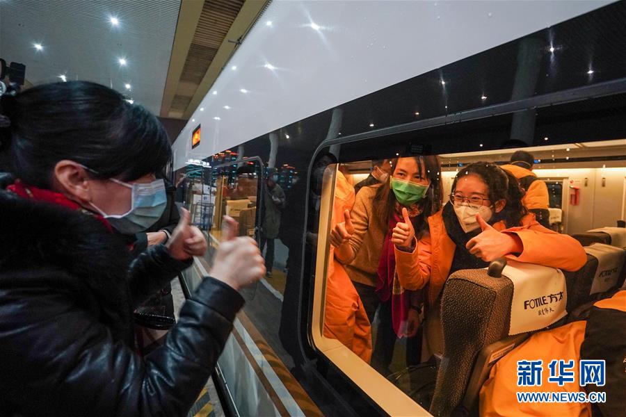 (新华全媒头条·图文互动)(7)万众一心迎挑战 众志成城战疫情——全国总动员打响疫情防控阻击战纪实