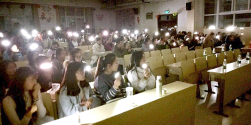 2017级口腔7.8班成功举办“十佳歌手评选”晚会