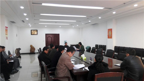 严守八项规定 务实节俭过节——我校全面传达部署上级关于务实节俭过节文件精神