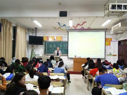 2016级口腔7.8班成功举办“现代的医患关系”主题班会