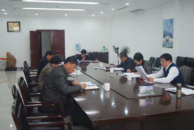 菏泽医专党委理论学习中心组集体学习十八届四中全会和十八届中央纪委四次全会精神