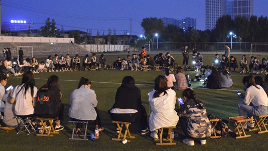我校举办“立鸿鹄志,做奋斗者”主题团日活动