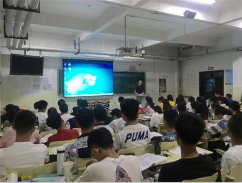 2017级口腔1.2班成功举办学习经验交流会