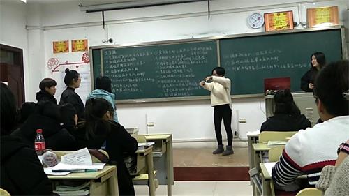 菏泽医专基础医学部2016级5、6班成功举办班级趣味活动